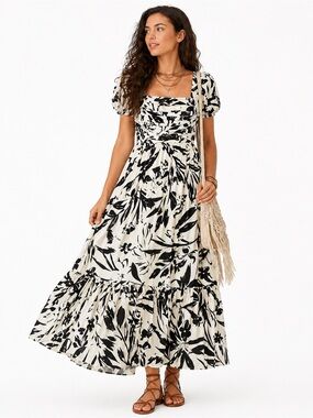 Y114. NWT Black & White Floral Square-Neck Maxi Dress rayon Lined
